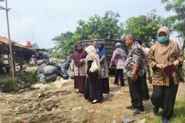 Temuan limbah medis di permukiman karena kelalaian rumah sakit