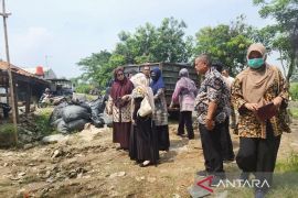 Temuan limbah medis di pemukiman karena kelalaian rumah sakit
