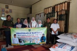 Pemkab Balangan salurkan bantuan untuk warga Desa Mihu terdampak banjir