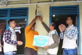 PLN pasang baru-tambah daya 20 fasum di Kalselteng saat Idul Fitri