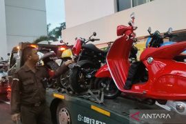 Penampakan puluhan motor mewah terkait kasus suap Ketua PN Jaksel