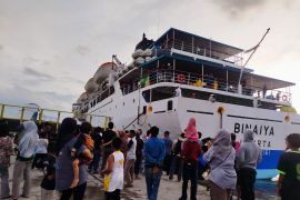 Pemudik di Pelabuhan Bima pada arus mudik dan balik alami lonjakan