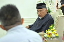 Gubernur Mahyeldi Sampaikan Duka Cita atas Musibah yang Menimpa 16 orang Pengunjung Pantai Tiku