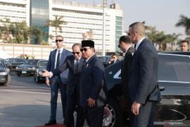 Semobil bersama, Presiden El-Sisi antar keberangkatan Prabowo ke Doha