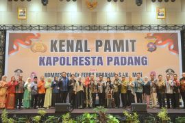 Wako Fadly Amran hadiri acara Kenal Pamit Kapolresta Padang