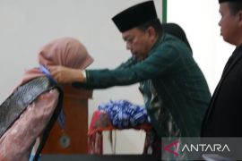Wabup Tapsel hadiri wisuda MAN IC, ini pesannya