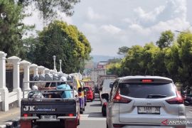 Pemkab Cianjur bangun terminal angkot di Cipanas, solusi jangka panjang atasi macet Puncak