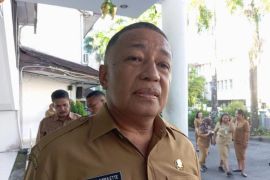 Kosongkan trotoar dan badan jalan, Pemkot Ambon sosialisasikan rencana penertiban pedagang Pasar Mardika