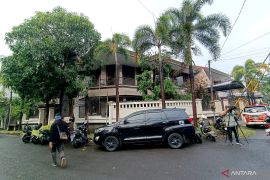 Keluarga sebut tidak ada barang bukti dibawa KPK dari kediaman La Nyalla