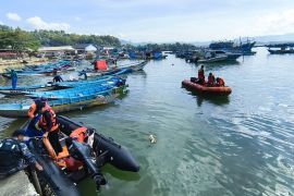 Tim SAR perluas pencarian pemancing hilang di Pantai Ngambur Pacitan