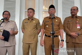 Gubernur Lampung menyambangi Gubernur DKI  bahas kerja sama antar daerah
