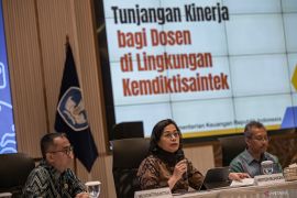 Sri Mulyani pastikan gaji dosen dan beasiswa tetap jadi prioritas