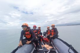 Pencarian korban tenggelam di Pantai Bambang ditutup