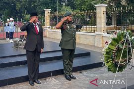 Menhan menerima kunjungan Panglima Tentara Malaysia bahas tukar personel