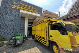 Kemenag Situbondo distribusikan koper calon haji secara bertahap