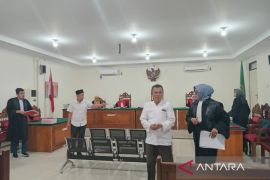 Dua terdakwa korupsi retribusi TKA di Bengkulu Tengah dituntut berbeda