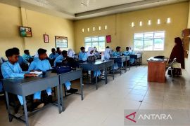 Pemkab Natuna siapkan beasiswa pendidikan S1 bagi putra daerah