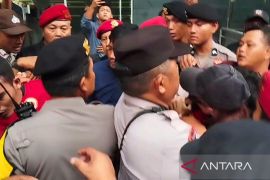 Sidang Hasto sempat gaduh akibat empat orang dituding penyusup