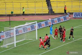Semen Padang versus PSIS imbang 0-0pada babak pertama