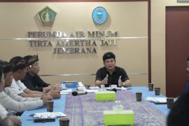Bupati Jembrana minta PDAM manfaatkan peluang di pelabuhan ikan internasional