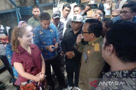 Wamenaker temukan kejanggalan penahanan ijazah mantan karyawan