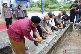 Resmikan sumur bor di ponpes Syaikhona Kholil Pangkalpinang, Kapolda Babel: Semoga bermanfaat bagi santri
