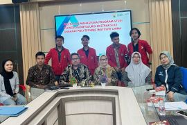 Vokasi Universitas Hasanuddin lepas mahasiswa ke Shaanxi Polytechnic Institute China