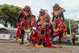 Festival seni tari kreasi di Banyuwangi