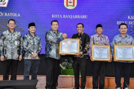 Pemkab HSS raih predikat AA indeks reformasi birokrasi dan SAKIP A