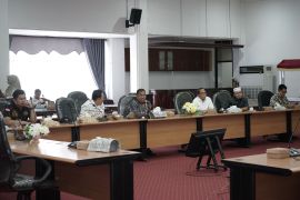 Komisi I DPRD HSS-BJPS Kesehatan bahas tata kelola program JKN 2025