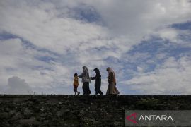 Upaya memperkuat ekonomi melalui sektor pariwisata