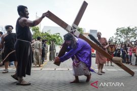 Visualisasi Jalan Salib di Tangerang Selatan
