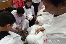 Gereja Katolik di Mentok ajak umat membangun semangat melayani