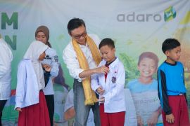 PT MIP sebar seragam siswa di Kabupaten Lahat Sumsel