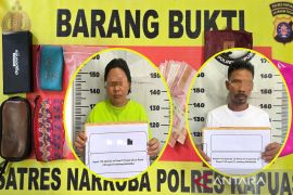 Polisi amankan pasutri di Kapuas edar ratusan paket sabu
