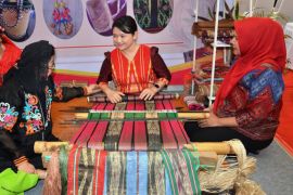 Dekranasda Kubar: Generasi cintai produk lokal bisa lewat pendidikan