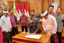 Pemda Sarbagia sepakat bagi hasil pajak 10 persen untuk enam kabupaten