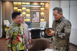 Bupati Sambas temui WamenkopRI bahas koperasi desa merah putih