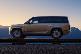 BYD rilis gambar resmi Yangwang U8L jelang debut di Shanghai Auto Show