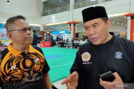 Atlet silat Surabaya dan Malaysia latih tanding tingkatkan kualitas