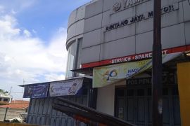 Perampokan dealer motor di Jalan Cikutra Bandung, satpam disekap lakban