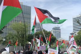 Suara takbir menggema dalam aksi bela Palestina di depan Kedubes AS