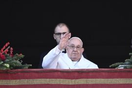 Paus Fransiskus menyampaikan harapan perdamaian dunia dalam pesan Paskah