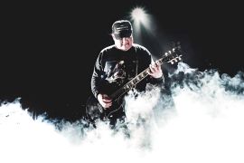 Gitaris Seringai Ricky Siahaan meninggal dunia di Tokyo