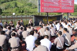 Kapolres Lingga beri arahan jajaran agar bekerja sepenuh hati