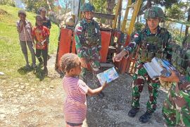 Satgas Yonif 641/Bru dorong literasi anak-anak di Papua Pegunungan