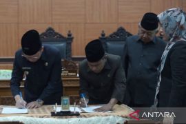 DPRD Bangka Tengah teken nota kesepakatan RPJMD 2025-2029