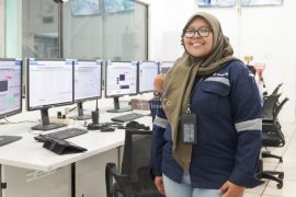 Pontie Wendrawati "Instrument Engineer" perempuan di balik peleburan TSL Ausmelt PT Timah