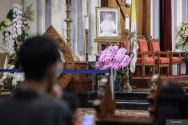 Vatikan ungkap Paus Fransiskus  meninggal karena stroke diikuti koma dan gagal jantung