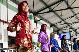 Peringatan Hari Kartini di Stasiun KA Madiun